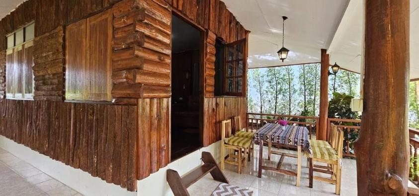 Homdoiintr Farmstay ฮ่อมดอยอินทร์ ฟาร์มสเตย์ Ban Huai Kaeo Esterno foto