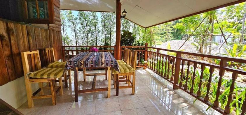 Homdoiintr Farmstay ฮ่อมดอยอินทร์ ฟาร์มสเตย์ Ban Huai Kaeo Esterno foto