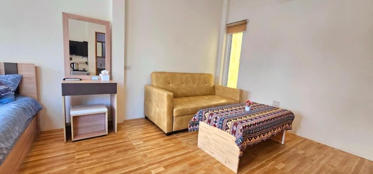 Homdoiintr Farmstay ฮ่อมดอยอินทร์ ฟาร์มสเตย์ Ban Huai Kaeo Esterno foto