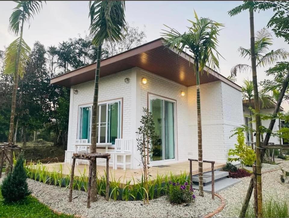 Homdoiintr Farmstay ฮ่อมดอยอินทร์ ฟาร์มสเตย์ Ban Huai Kaeo Esterno foto